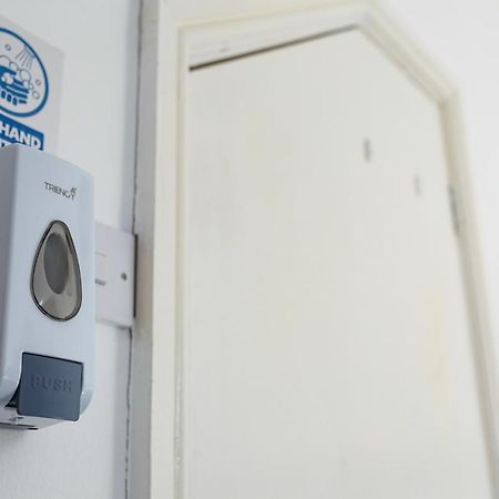 Host Liverpool - Rooms In A Spacious Coliving And Coworking Home With Garden, And Parking Close To Centre Exterior photo